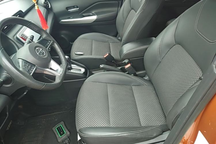 Used Nissan Kicks 2017 1.5L CVT Smart Drive Edition Left Front Seat