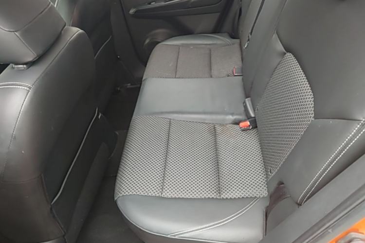 Used Nissan Kicks 2017 1.5L CVT Smart Drive Edition Left Rear Seat