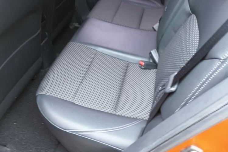 Used Nissan Kicks 2017 1.5L CVT Smart Drive Edition Left Rear Seat