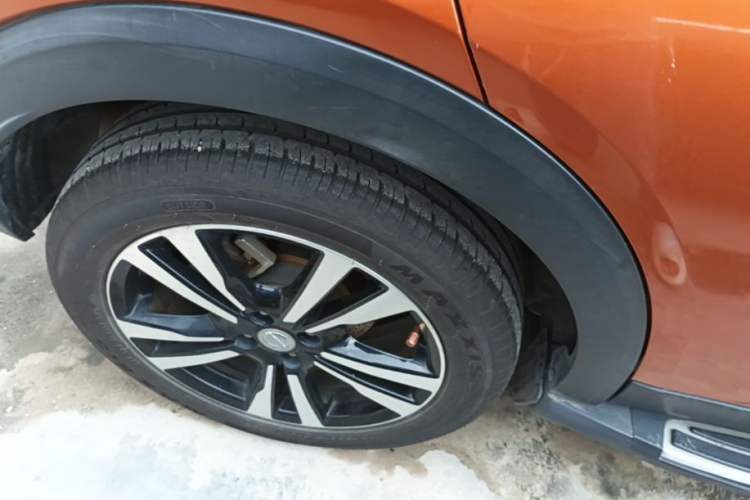 Used Nissan Kicks 2017 1.5L CVT Smart Drive Edition Right Rear Wheel Hub