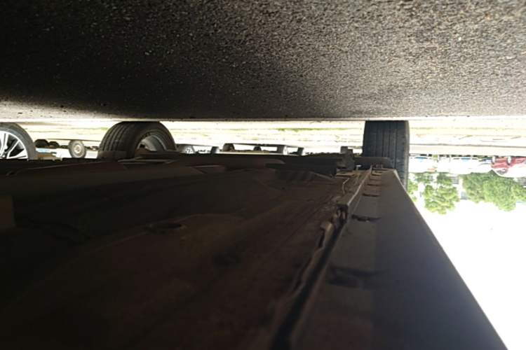 Used Nissan Kicks 2017 1.5L CVT Smart Drive Edition Right Side Sill