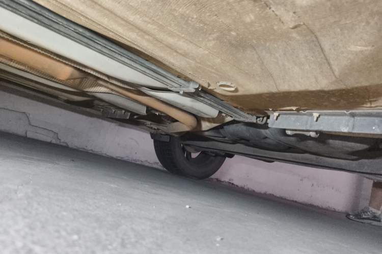 Used Nissan Kicks 2017 1.5L CVT Smart Drive Edition Chassis Rear Left
