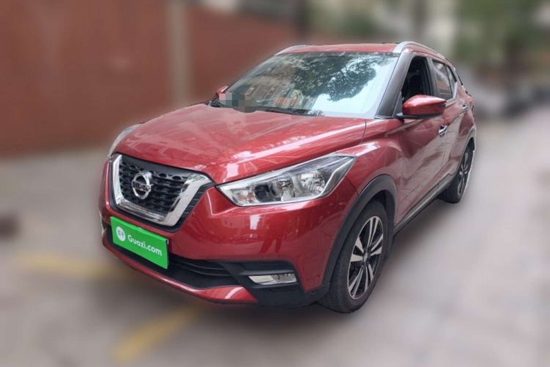 Used Nissan Kicks 2017 1.5L CVT Smart Drive Edition Front Left 45 Deg
