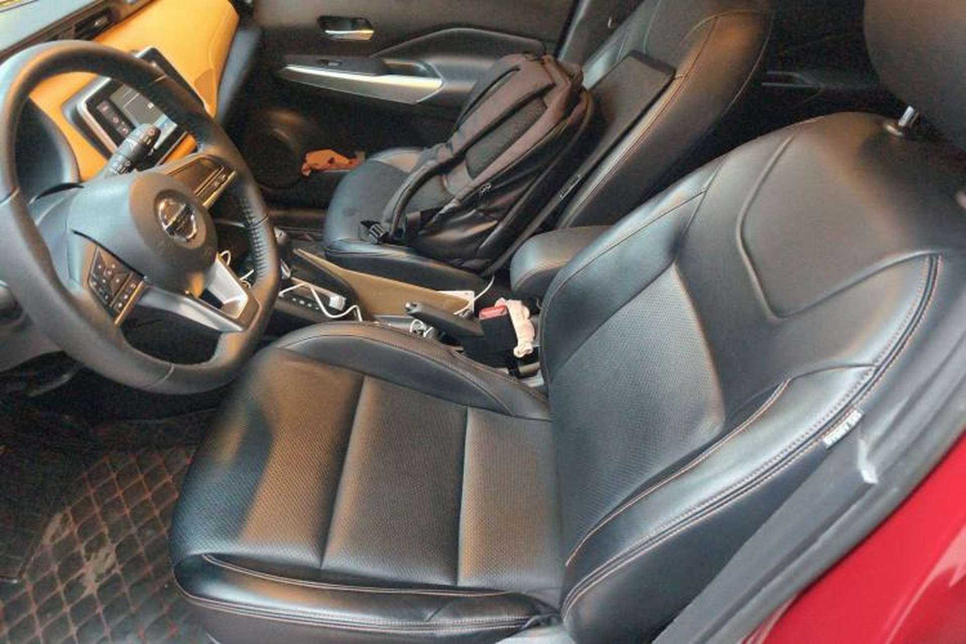 Used Nissan Kicks 2017 1.5L CVT Smart Drive Edition Left Front Seat