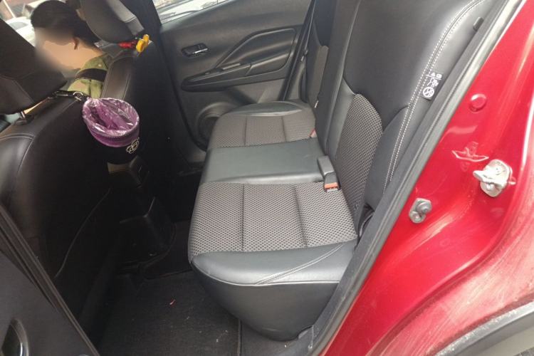 Used Nissan Kicks 2017 1.5L CVT Smart Drive Edition Left Rear Seat