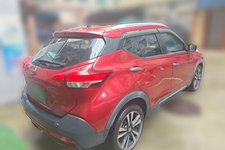 Used Nissan Kicks 2017 1.5L CVT Smart Edition Rear Right 45 Deg