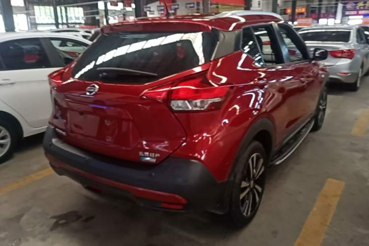 Used Nissan Kicks 2017 1.5L CVT Cool Enjoy Edition Rear Right 45 Deg