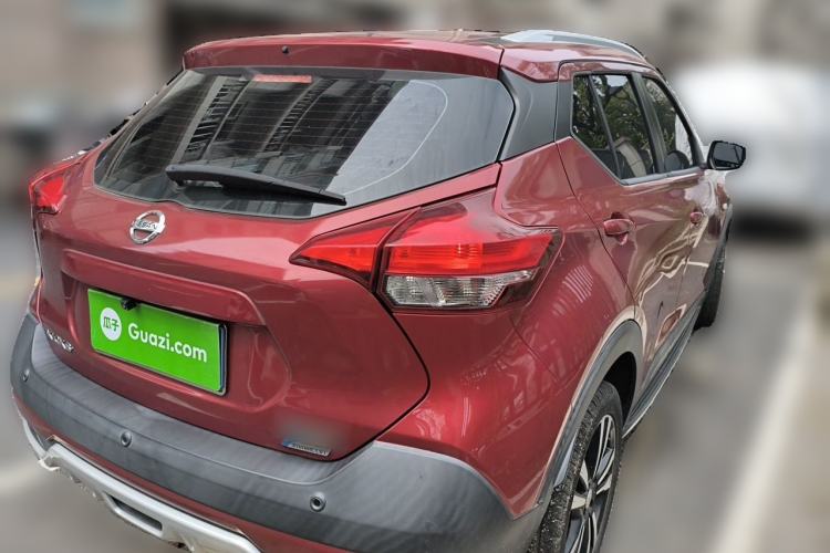 Used Nissan Kicks 2017 1.5L CVT Cool Enjoy Edition Rear Right 45 Deg