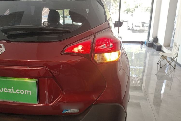 Used Nissan Kicks 2017 1.5L CVT Smart Drive Edition Right Rear Taillight