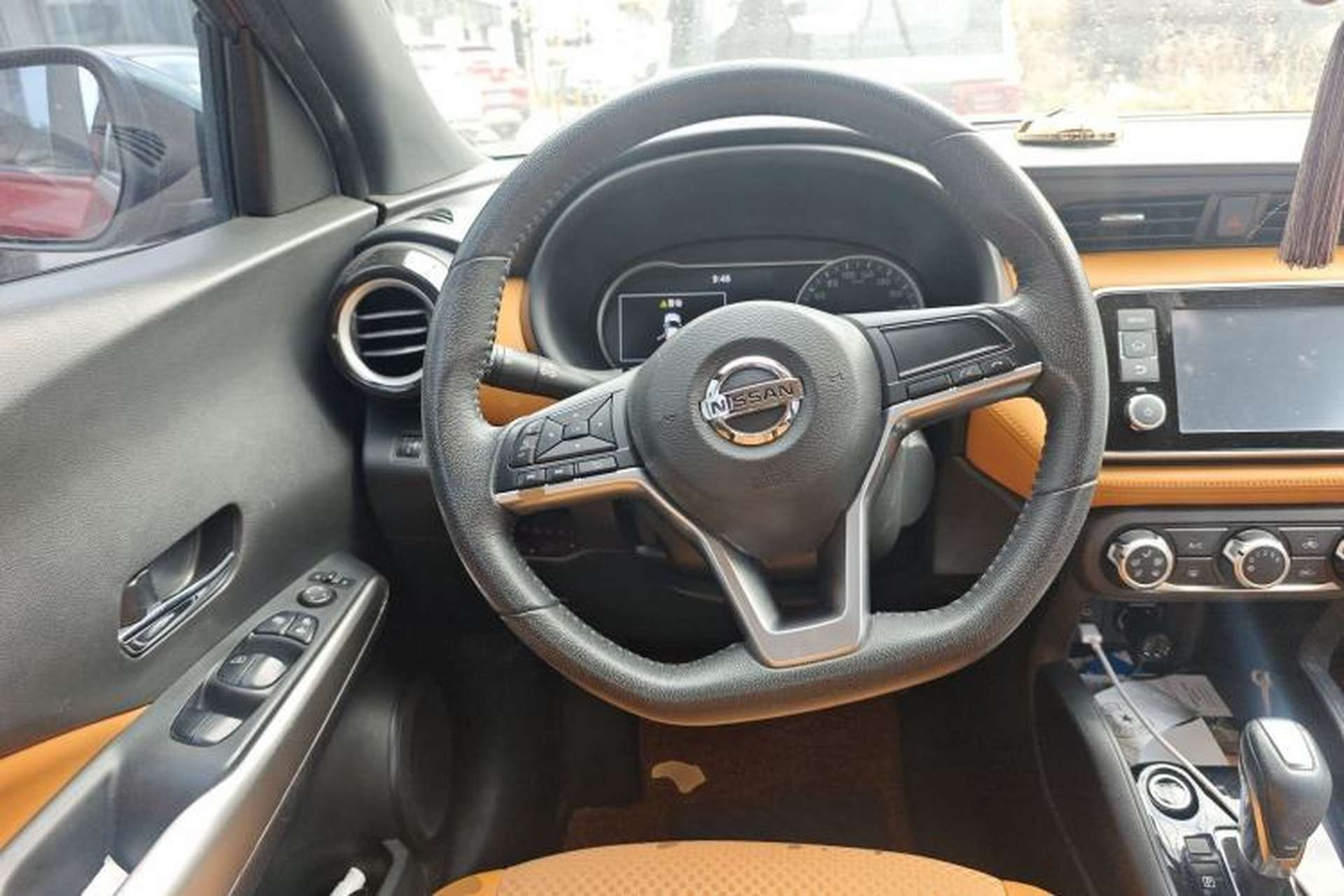 Used Nissan Kicks 2017 1.5L CVT Smart Drive Edition Steering Wheel