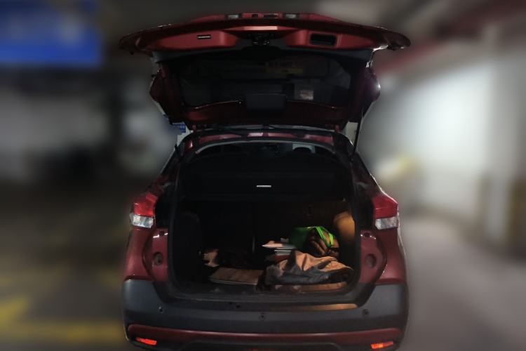 Used Nissan Kicks 2017 1.5L CVT Smart Drive Edition Trunk