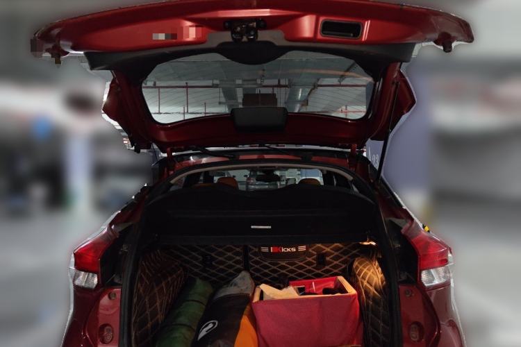 Used Nissan Kicks 2017 1.5L CVT Smart Edition Trunk