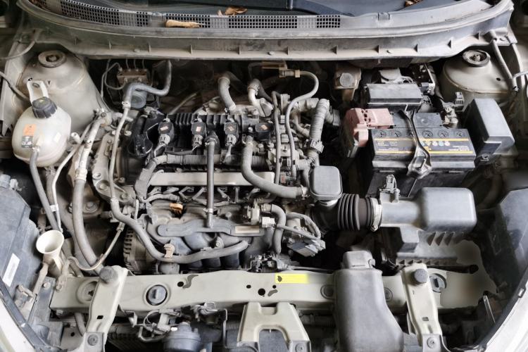Used Nissan Kicks 2017 1.5L CVT Cool Enjoy Edition Engine Bay