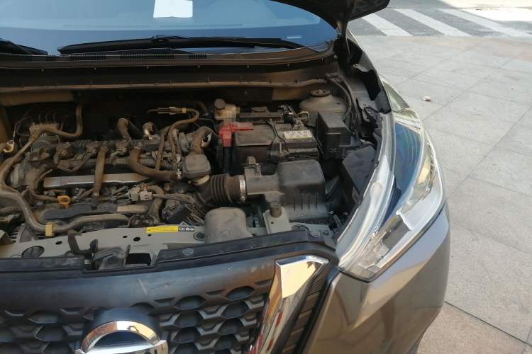 Used Nissan Kicks 2017 1.5L CVT Smart Drive Edition Engine Bay Left
