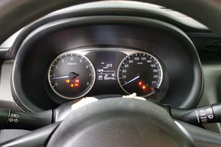 Used Nissan Kicks 2017 1.5L CVT Cool Enjoy Edition Instrument Cluster