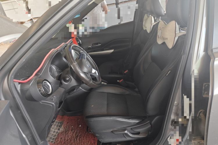 Used Nissan Kicks 2017 1.5L CVT Smart Drive Edition Left Front Seat