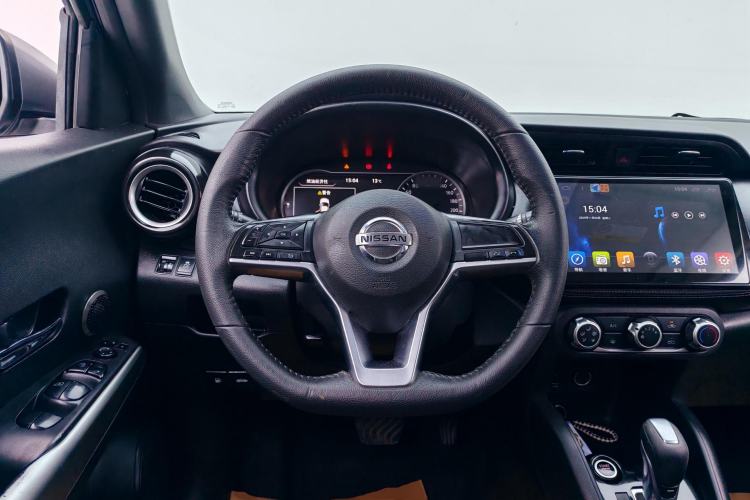 Used Nissan Kicks 2017 1.5L CVT Smart Drive Edition Steering Wheel