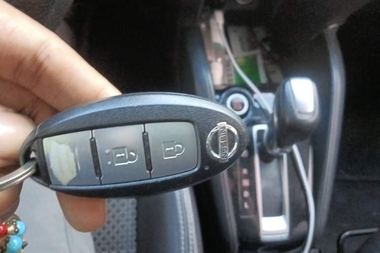 Used Nissan Kicks 2017 1.5L CVT Smart Drive Edition Vehicle Key