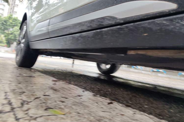 Used Nissan Kicks 2017 1.5L CVT Smart Drive Edition Chassis Front Right