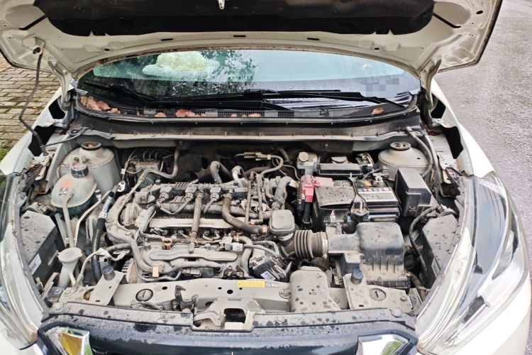 Used Nissan Kicks 2017 1.5L CVT Smart Drive Edition Engine Bay