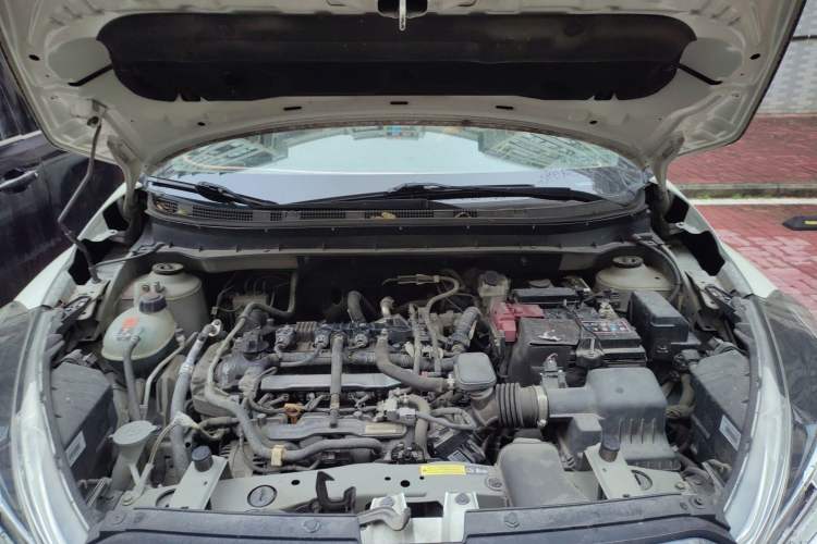 Used Nissan Kicks 2017 1.5L CVT Smart Drive Edition Engine Bay