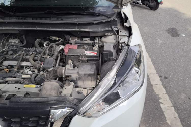 Used Nissan Kicks 2017 1.5L CVT Cool Enjoy Edition Engine Bay Left