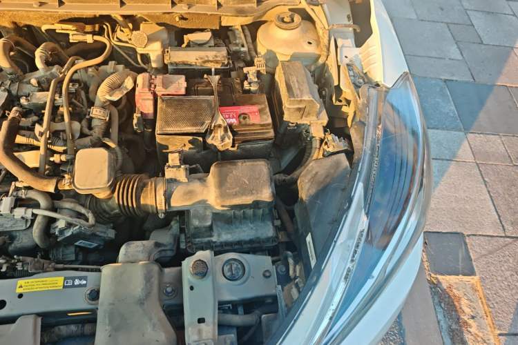 Used Nissan Kicks 2017 1.5L CVT Cool Enjoy Edition Engine Bay Left