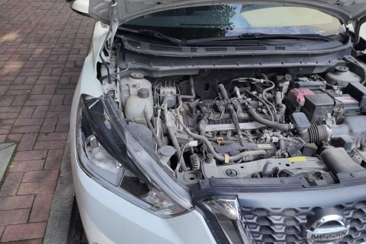 Used Nissan Kicks 2017 1.5L CVT Cool Enjoy Edition Engine Bay Right