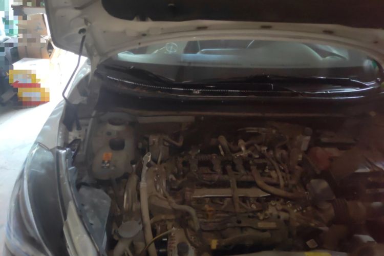 Used Nissan Kicks 2017 1.5L CVT Smart Drive Edition Engine Bay Right