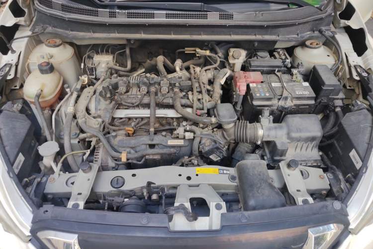 Used Nissan Kicks 2017 1.5L CVT Smart Drive Edition Engine Bay