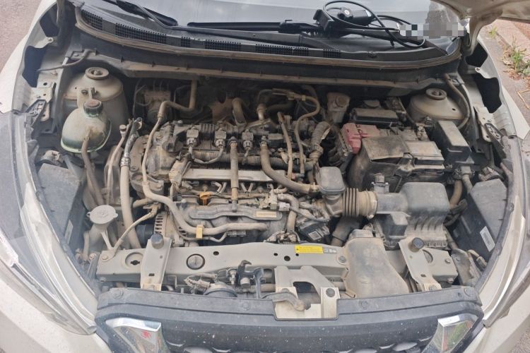 Used Nissan Kicks 2017 1.5L CVT Smart Drive Edition Engine Bay