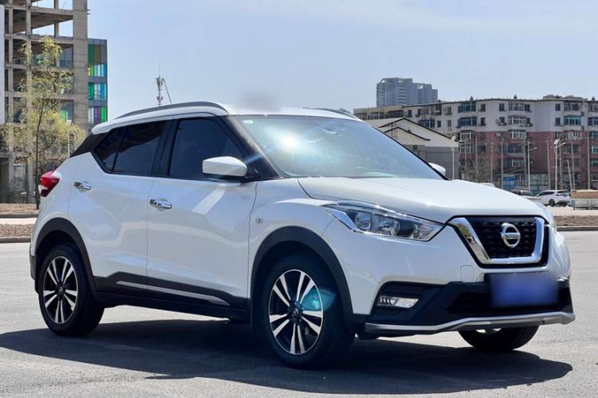 Used Nissan Kicks 2017 1.5L CVT Cool Enjoy Edition Exterior 2