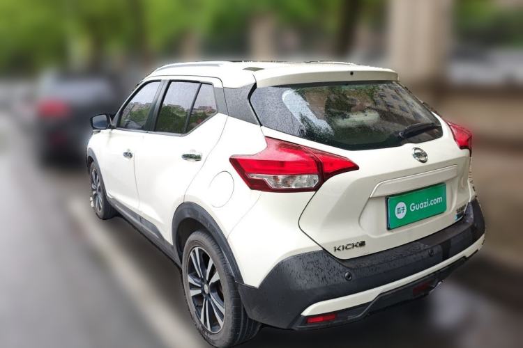 Used Nissan Kicks 2017 1.5L CVT Smart Drive Edition Exterior 3