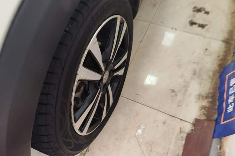 Used Nissan Kicks 2017 1.5L CVT Cool Enjoy Edition Exterior 4