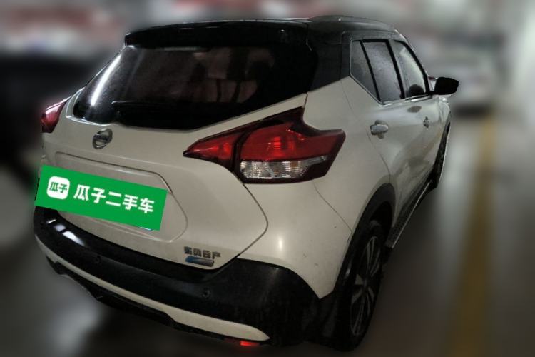 Used Nissan Kicks 2017 1.5L CVT Smart Drive Edition Exterior 5
