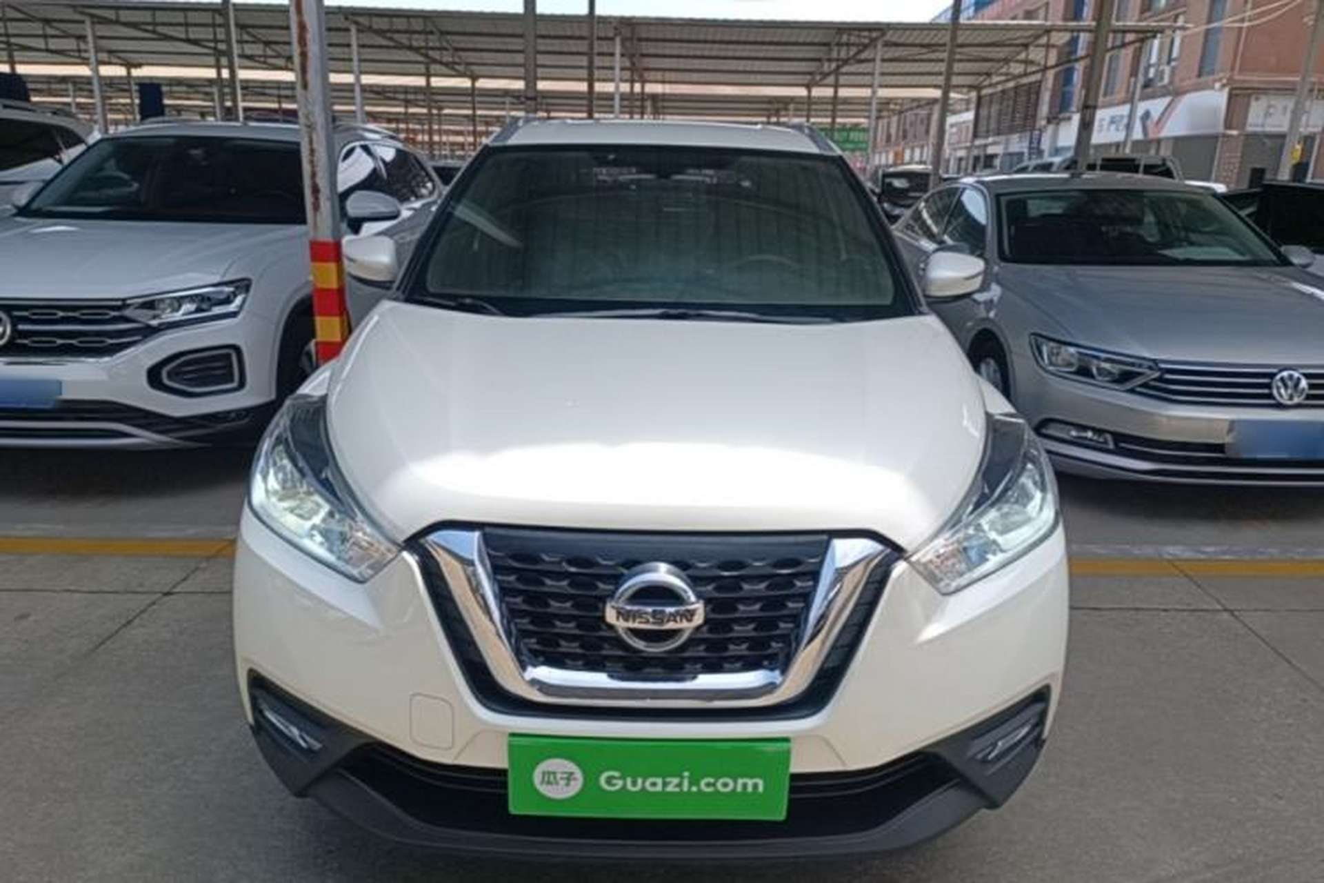 Used Nissan Kicks 2017 1.5L CVT Smart Drive Edition Front