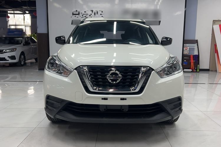 Used Nissan Kicks 2017 1.5L Manual Cool Dynamic Edition Front