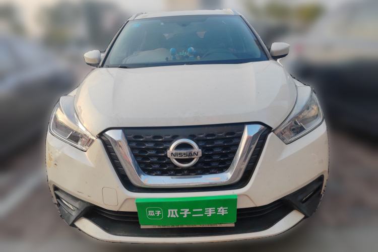 Used Nissan Kicks 2017 1.5L CVT Cool Enjoy Edition Front