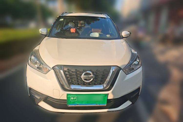 Used Nissan Kicks 2017 1.5L CVT Cool Enjoy Edition Front
