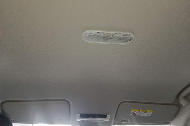 Used Nissan Kicks 2017 1.5L CVT Smart Edition Headliner