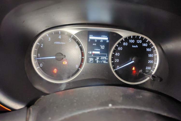 Used Nissan Kicks 2017 1.5L CVT Cool Enjoy Edition Instrument Cluster