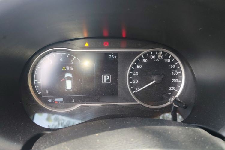 Used Nissan Kicks 2017 1.5L CVT Smart Drive Edition Instrument Cluster