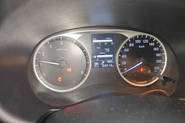 Used Nissan Kicks 2017 1.5L CVT Cool Enjoy Edition Instrument Cluster