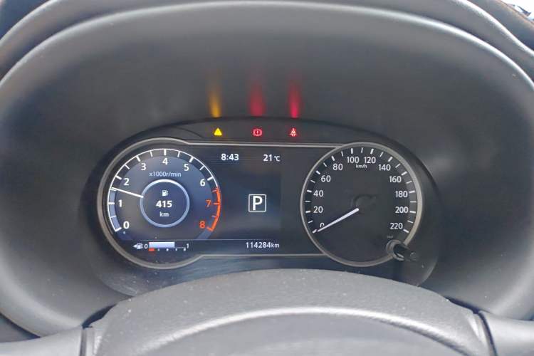 Used Nissan Kicks 2017 1.5L CVT Smart Drive Edition Instrument Cluster