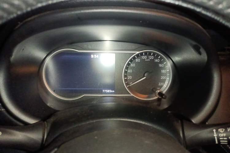 Used Nissan Kicks 2017 1.5L CVT Smart Drive Edition Instrument Cluster