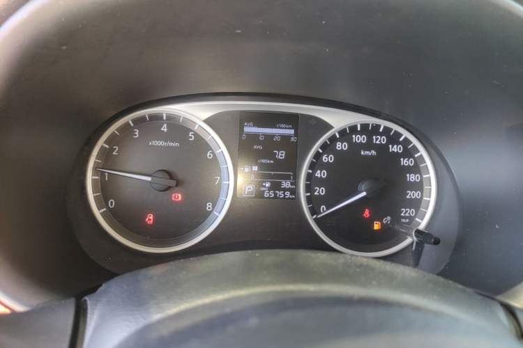 Used Nissan Kicks 2017 1.5L CVT Cool Enjoy Edition Instrument Cluster