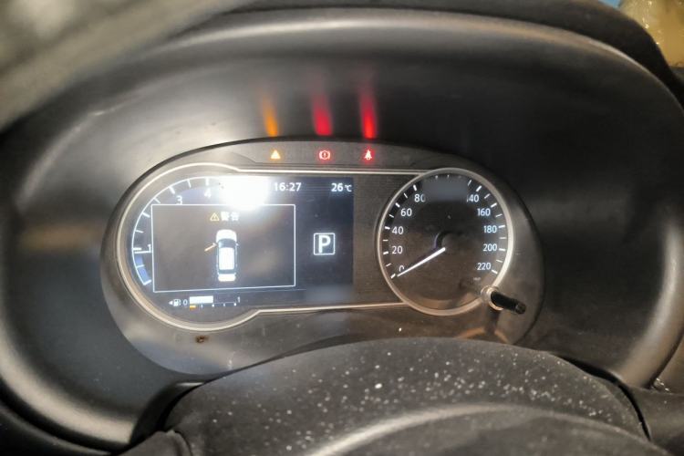 Used Nissan Kicks 2017 1.5L CVT Smart Drive Edition Instrument Cluster