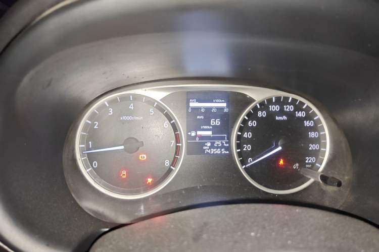 Used Nissan Kicks 2017 1.5L Manual Cool Dynamic Edition Instrument Cluster