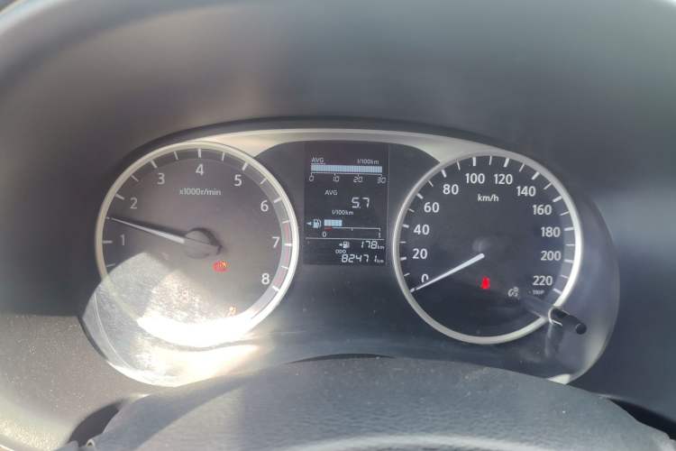 Used Nissan Kicks 2017 1.5L Manual Cool Dynamic Edition Instrument Cluster