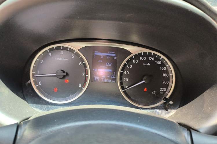 Used Nissan Kicks 2017 1.5L CVT Cool Enjoy Edition Instrument Cluster
